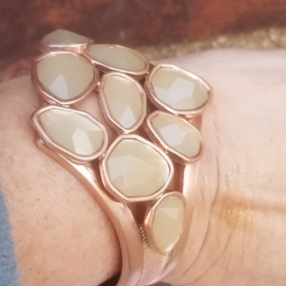 Heidi Klum rosegold clamper bracelet - Picture 4 of 9